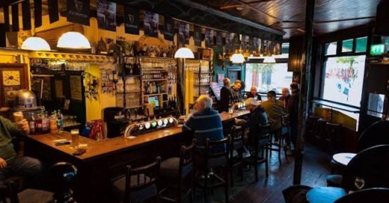 Con Macken’s, The Cape of Good Hope: Wexford’s Pub, Grocer and Undertaker on the Bull Ring