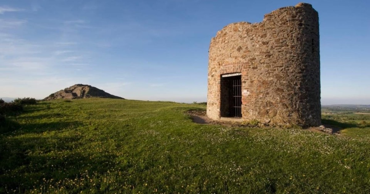 Vinegar Hill: The Hilltop Where the 1798 Rebellion Met Its End